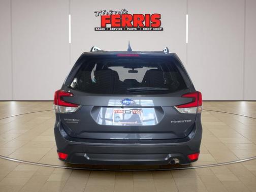 Magnetite Gray Metallic 2023 Subaru Forester Premium