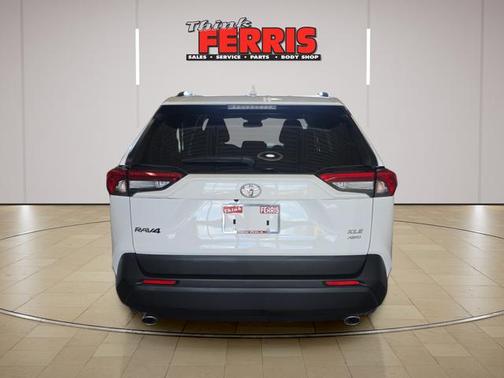 Ice 2025 Toyota RAV4 XLE