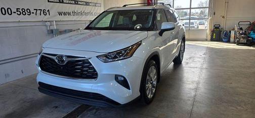 Wind Chill Pearl 2022 Toyota Highlander Limited