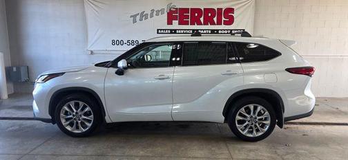 Wind Chill Pearl 2022 Toyota Highlander Limited