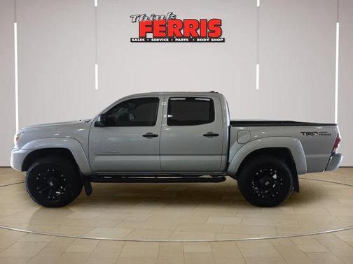 Lakeshore Blue Metallic 2024 Chevrolet Silverado 1500 LT