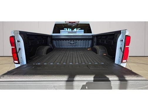 Polar White 2026 Chevrolet Silverado 2500 High Country