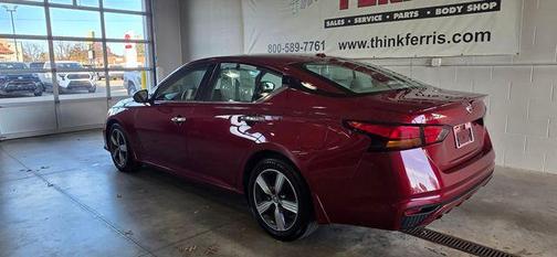 2020 Nissan Altima 2.5 SV