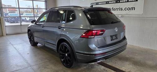 2021 Volkswagen Tiguan 2.0T SE R-Line Black