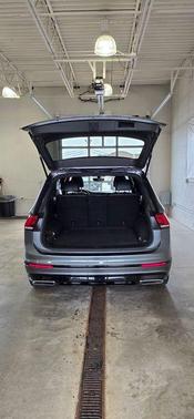 2021 Volkswagen Tiguan 2.0T SE R-Line Black