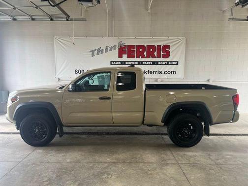 2019 Toyota Tacoma SR