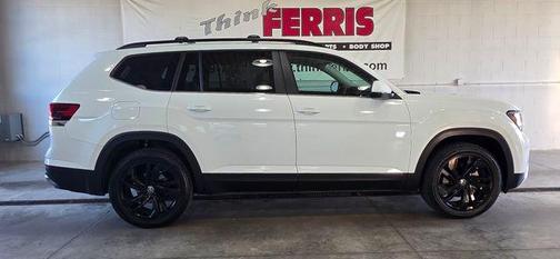 2022 Volkswagen Atlas 3.6L SE w/Technology