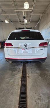 2022 Volkswagen Atlas 3.6L SE w/Technology