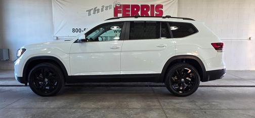 2022 Volkswagen Atlas 3.6L SE w/Technology