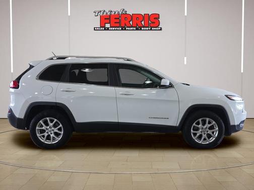 Bright White Clearcoat 2014 Jeep Cherokee Latitude
