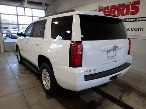 Photo 3 of 39 of 2018 Chevrolet Tahoe LS