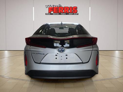 Classic Silver Metallic 2017 Toyota Prius Prime Plus