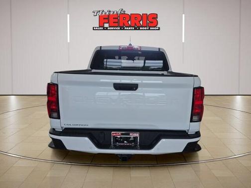 Summit White 2026 Chevrolet Colorado LT