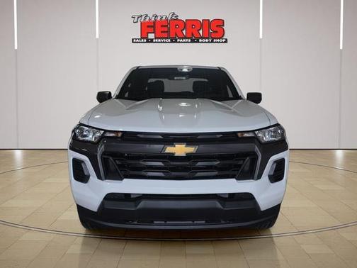 Summit White 2026 Chevrolet Colorado LT