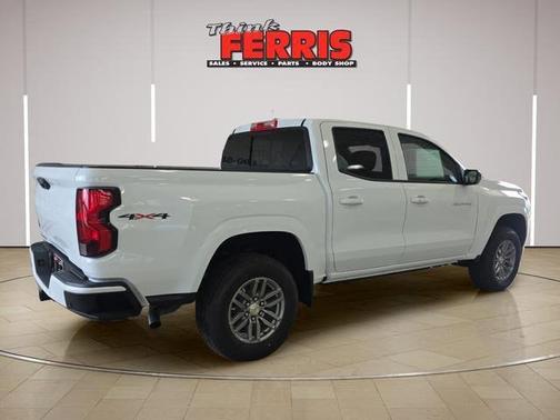 Summit White 2026 Chevrolet Colorado LT