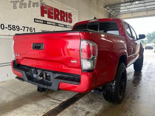 2022 Toyota Tacoma SR