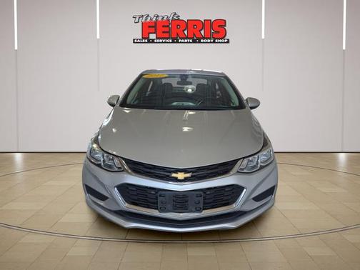 Silver Ice Metallic 2017 Chevrolet Cruze LS