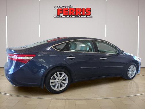 Parisian Night Pearl 2015 Toyota Avalon XLE Premium