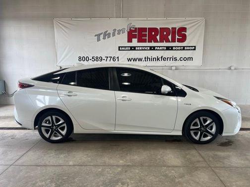 2018 Toyota Prius Four Touring