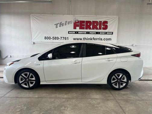 2018 Toyota Prius Four Touring
