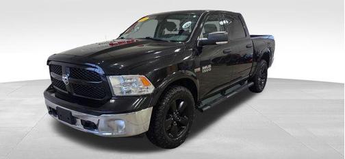 2016 RAM 1500 SLT