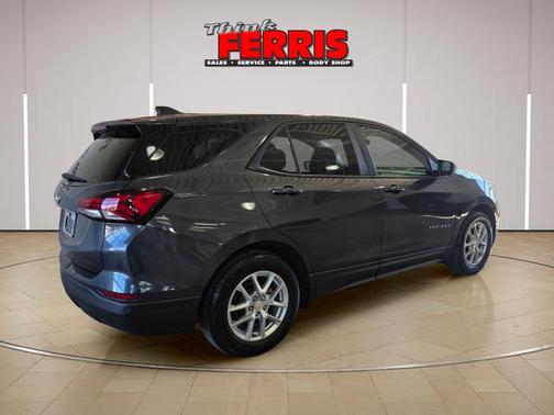 Gray 2022 Chevrolet Equinox LS