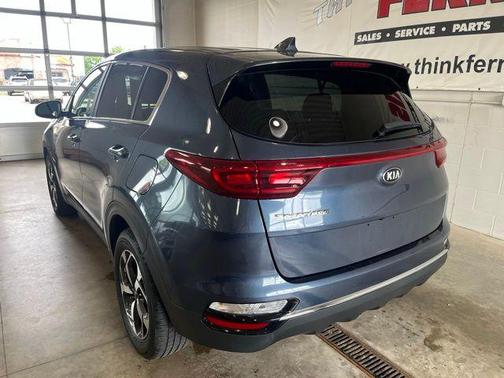 2022 Kia Sportage LX