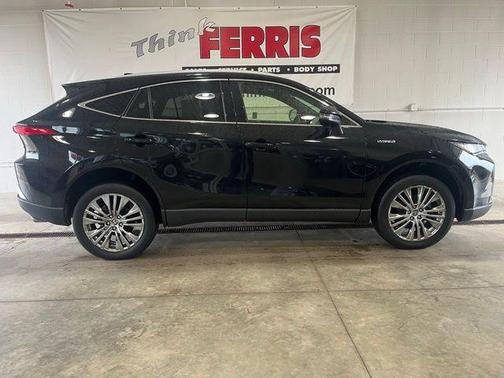 2021 Toyota Venza XLE