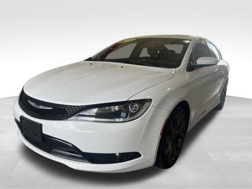 2016 Chrysler 200 S