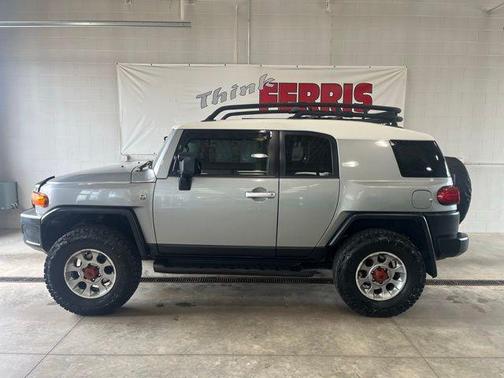 2012 Toyota FJ Cruiser Base