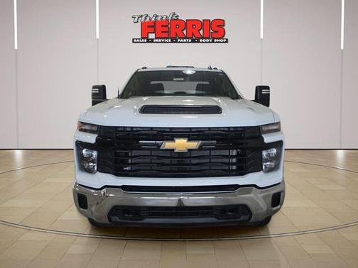 Summit White 2026 Chevrolet Silverado 3500 WT
