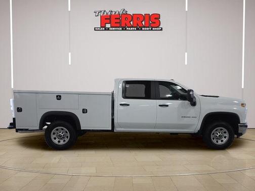 Summit White 2026 Chevrolet Silverado 3500 WT