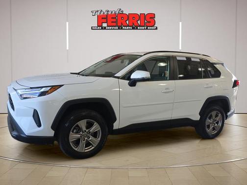 Ice 2023 Toyota RAV4 XLE