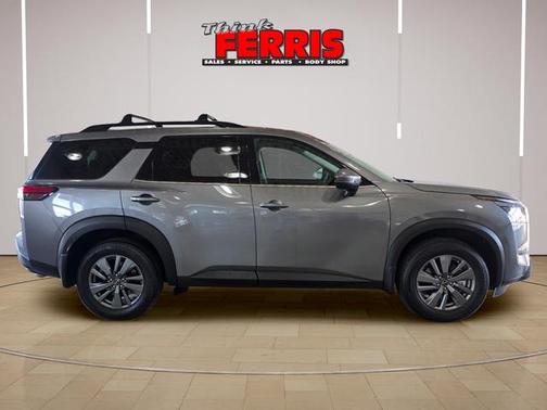 Gun Metallic 2025 Nissan Pathfinder SV