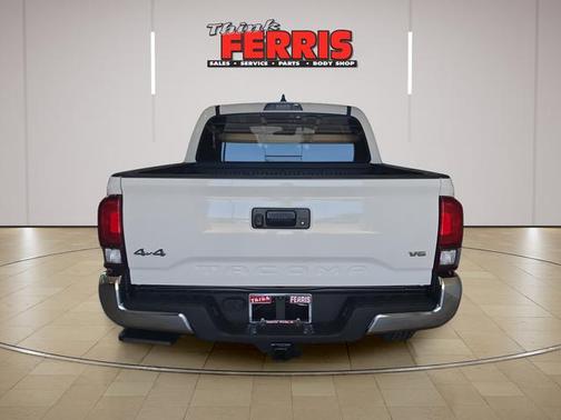 Ice 2023 Toyota Tacoma SR5