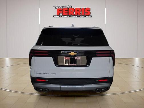 Summit White 2026 Chevrolet Traverse LT