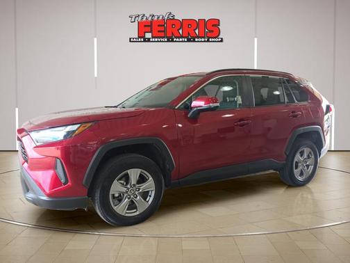 Pearl 2025 Toyota RAV4 XLE