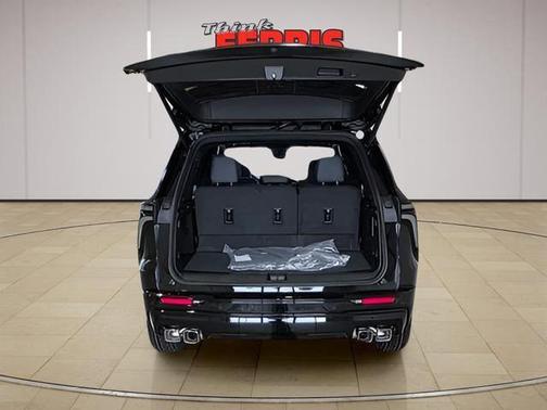 Mosaic Black Metallic 2026 Chevrolet Traverse RS