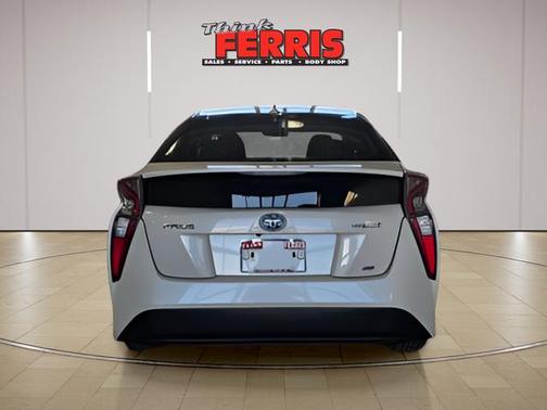 2016 Toyota Prius 