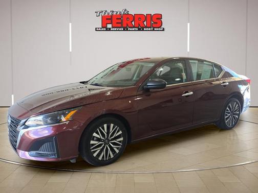Garnet Pearl 2024 Nissan Altima 2.5 SV