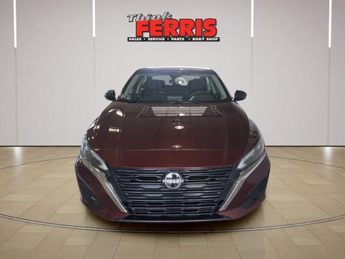 Garnet Pearl 2024 Nissan Altima 2.5 SV