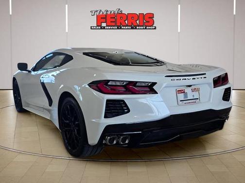 Arctic White 2026 Chevrolet Corvette Stingray w/2LT