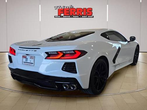 Arctic White 2026 Chevrolet Corvette Stingray w/2LT