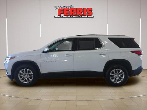 Summit White 2018 Chevrolet Traverse LT Cloth
