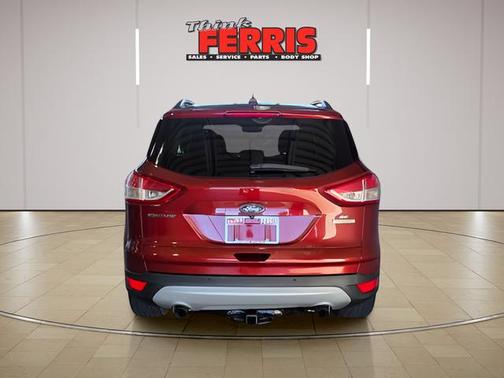 Sunset 2016 Ford Escape SE