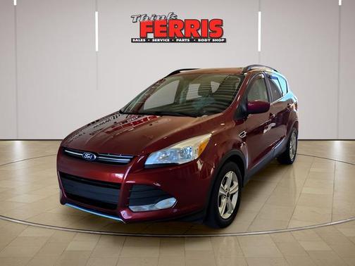 Sunset 2016 Ford Escape SE