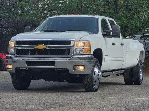White 2013 Chevrolet Silverado 3500 LT