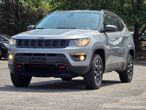 Silver 2020 Jeep Compass Trailhawk