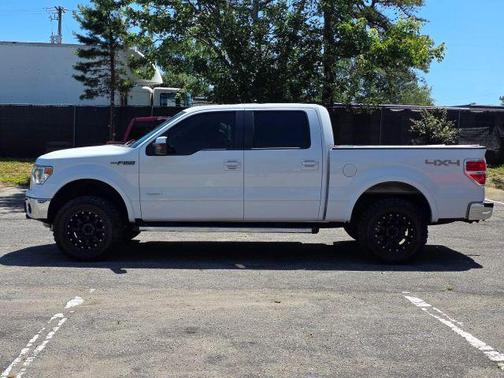 White 2013 Ford F-150 Lariat
