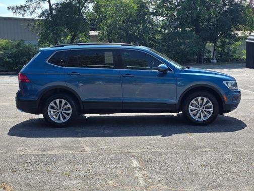 Silk Blue Metallic 2019 Volkswagen Tiguan 2.0T SE